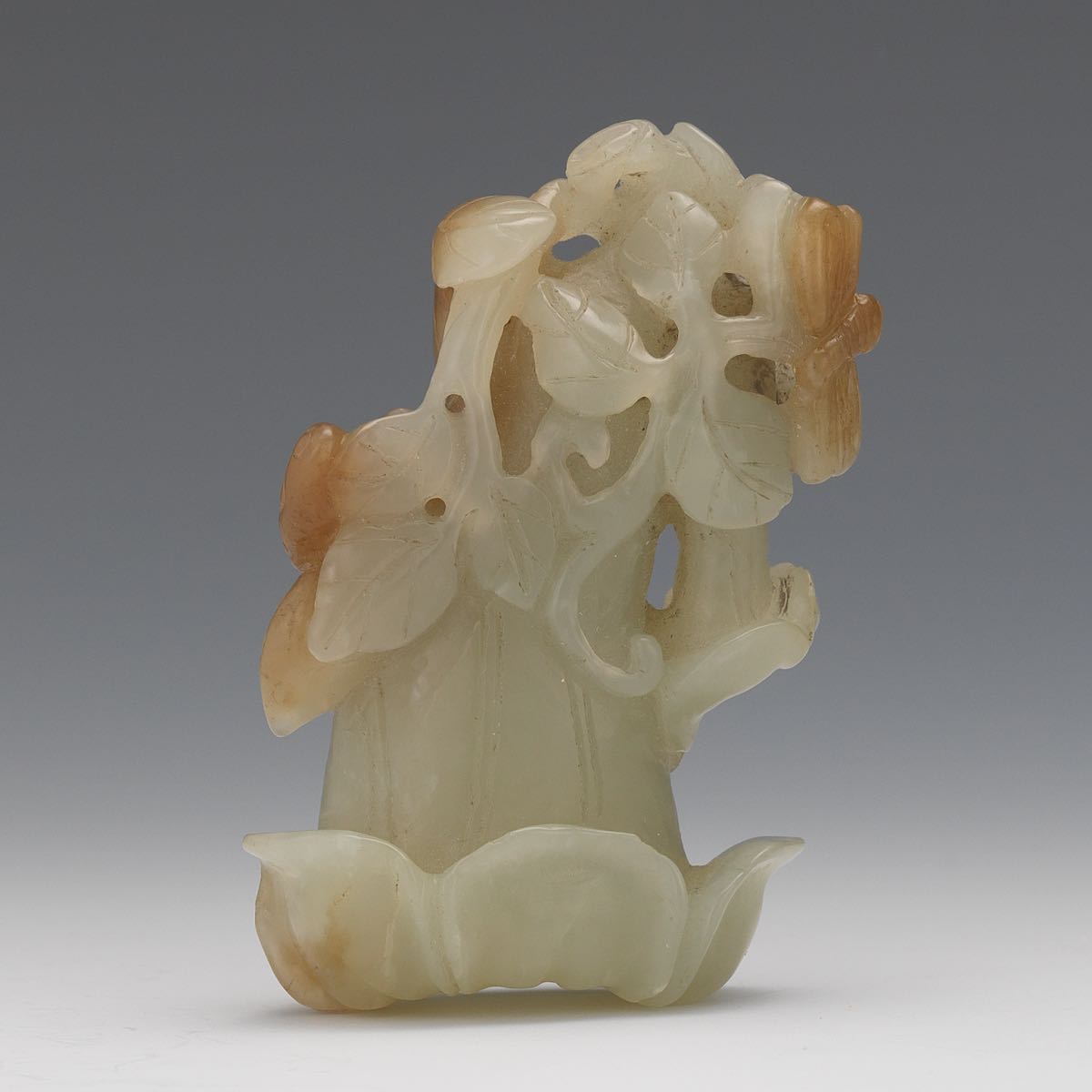 Carved Celadon Jade of a Squash Blossom 2-3/4" x 2"A finely carved celadon jade of two squash - Image 5 of 7