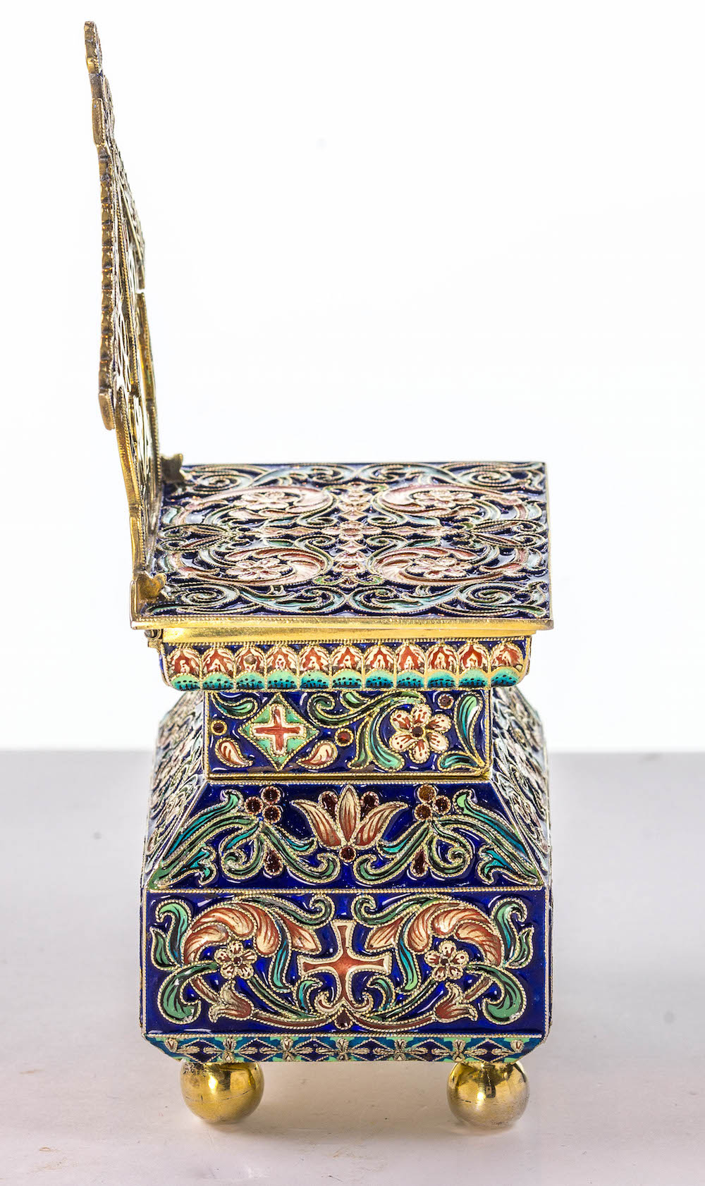 An antique silver and enamel Russian salt throne. Russian hallmarks, CK, 84, A.O and 1891 (see - Image 2 of 4
