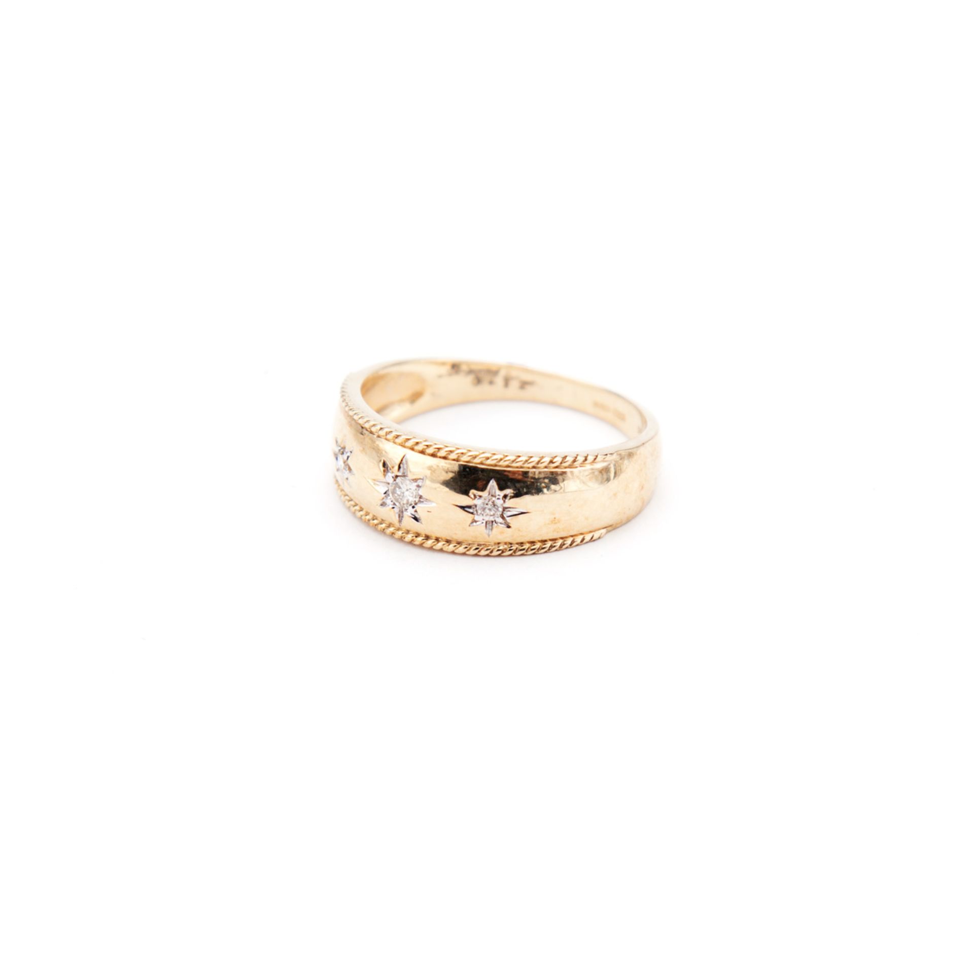 Yellow Gold 9ct 3 Stone Band - Image 2 of 2