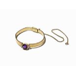 Bracelet with a Central Amethyst and 8 Brilliants, 18 K Gold  18 karat yellow gold Europe, 1950/60’s