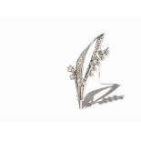 White Gold Brooch with 30 Diamonds of c. 2 Carat, 18 K  18 karat white gold Europe, 1980s Verso