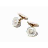 A Pair of Cufflinks with Mother of Pearl Elements, 14 K Gold  14 karat yellow gold Berlin, 1st