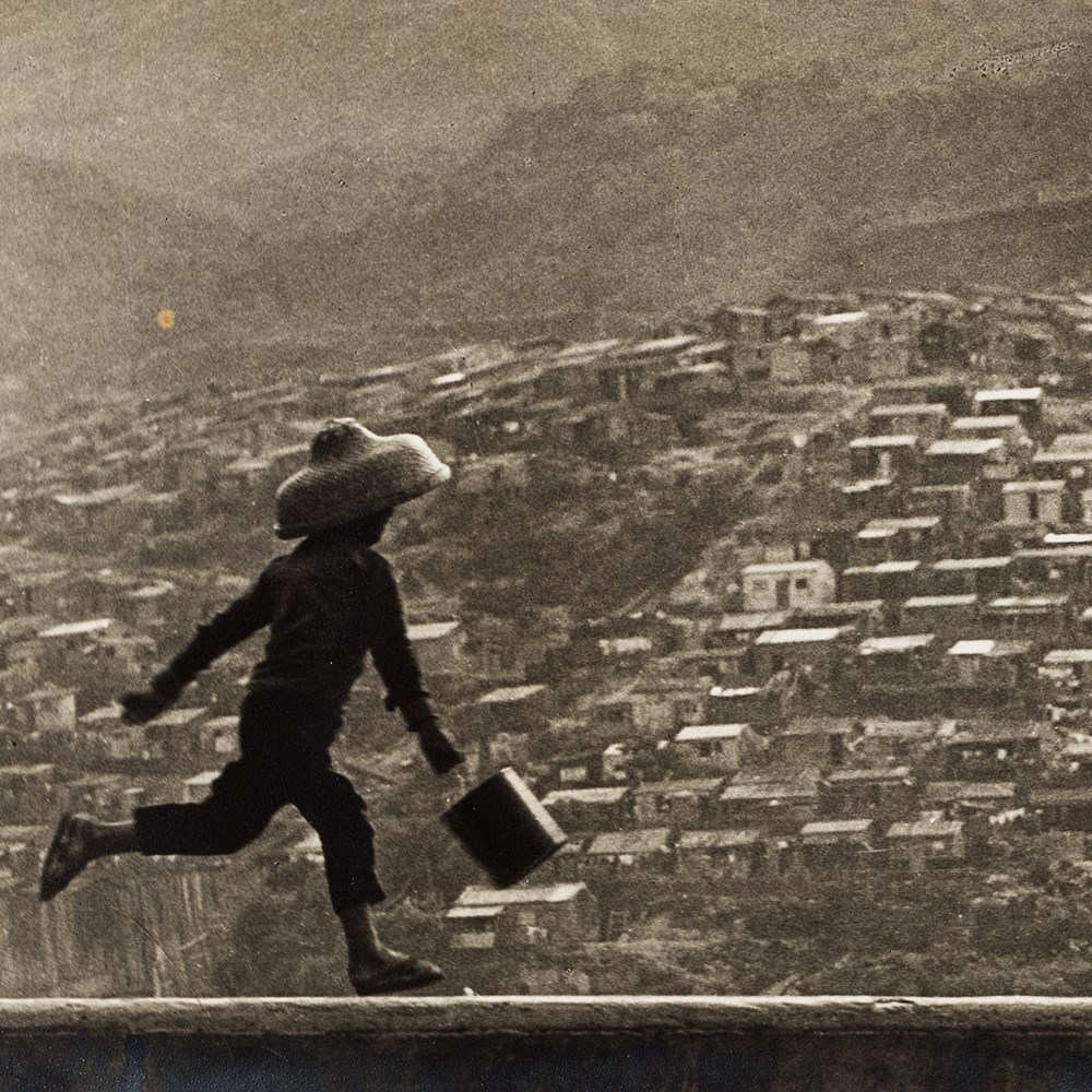 Ng Wing Yiu, Running, Vintage Photograph, Hong Kong, c. 1966  Vintage gelatin silver print on baryta - Image 8 of 8