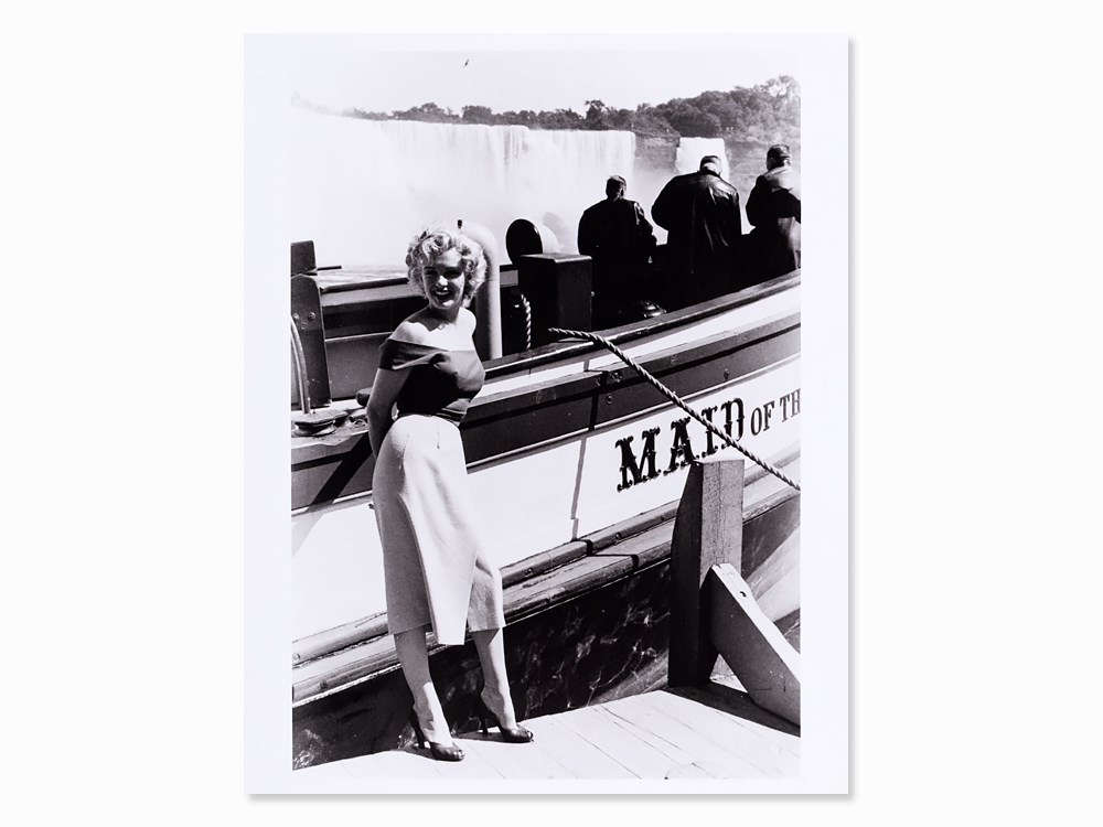 Jock Carroll (1949-1995), Marilyn leaning against a Boat, 1952  Gelatin silver print on Kodak