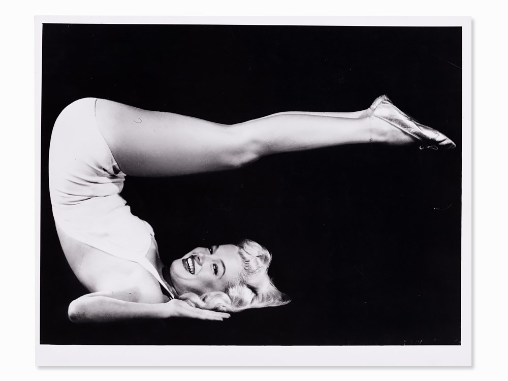 Press Photo, Marilyn Monroe, USA, c. 1948/49  Vintage gelatin silver press print on barite paper