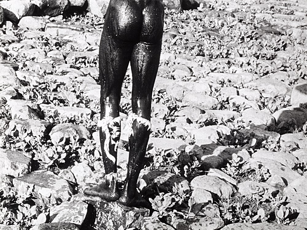 Leni Riefenstahl, Nuba Man/Fight, Vintage Prints, c. 1965/75  2 vintage gelatin silver prints on - Image 10 of 13