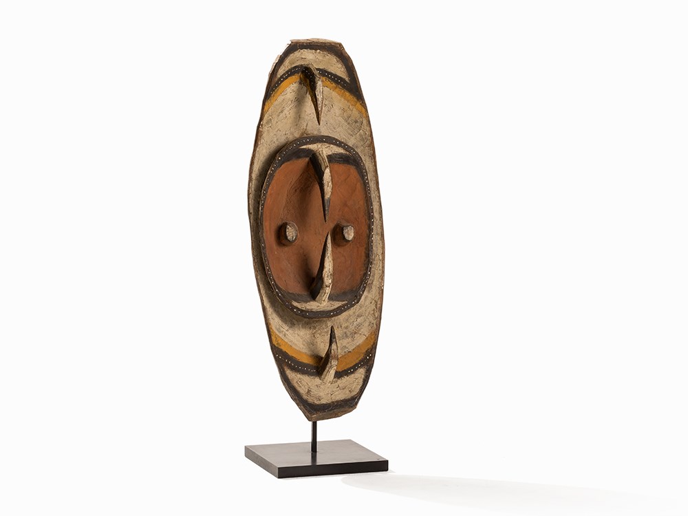 Hook Mask ‘Garra’, Hunstein Mountains, Papua New Guinea  Wood with natural red, yellow, black and