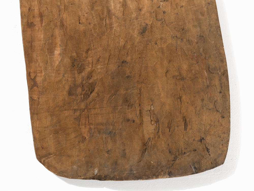 Green River War Shield, Papua New Guinea  Wood with natural pigments of red, black and white Green - Image 8 of 9