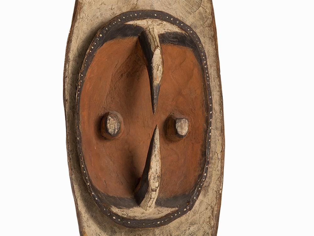 Hook Mask ‘Garra’, Hunstein Mountains, Papua New Guinea  Wood with natural red, yellow, black and - Image 3 of 7