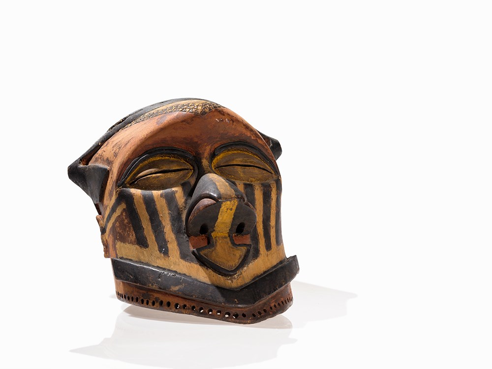 Kuba Helmet Mask ‘Bwoom’, D. R. Congo  Wood Kuba people, D. R. Congo The surface of the mask covered - Image 6 of 9