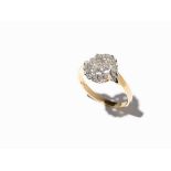 Cluster Ring with 25 Diamonds of c. 0.30 Ct, 18 K Yellow Gold  18 karat yellow gold, partly