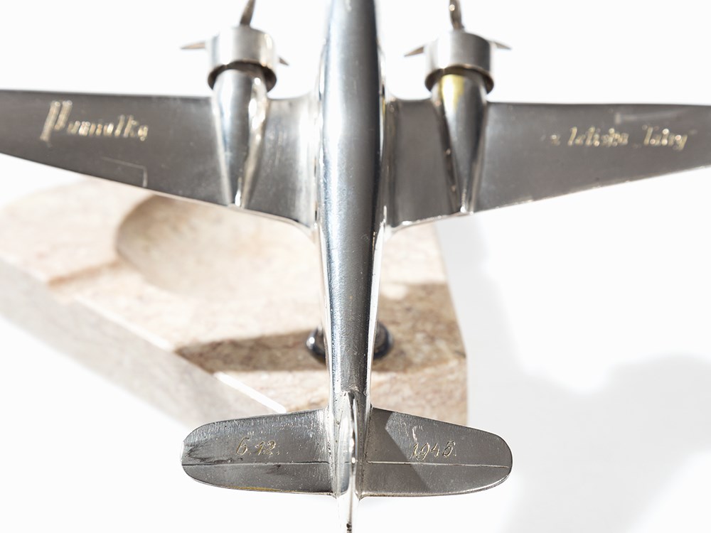 Two Art Déco Models of Propeller Airplanes, 1930/40s Metal, chromed, marbleUSA, 1930/40sOne - Image 8 of 11