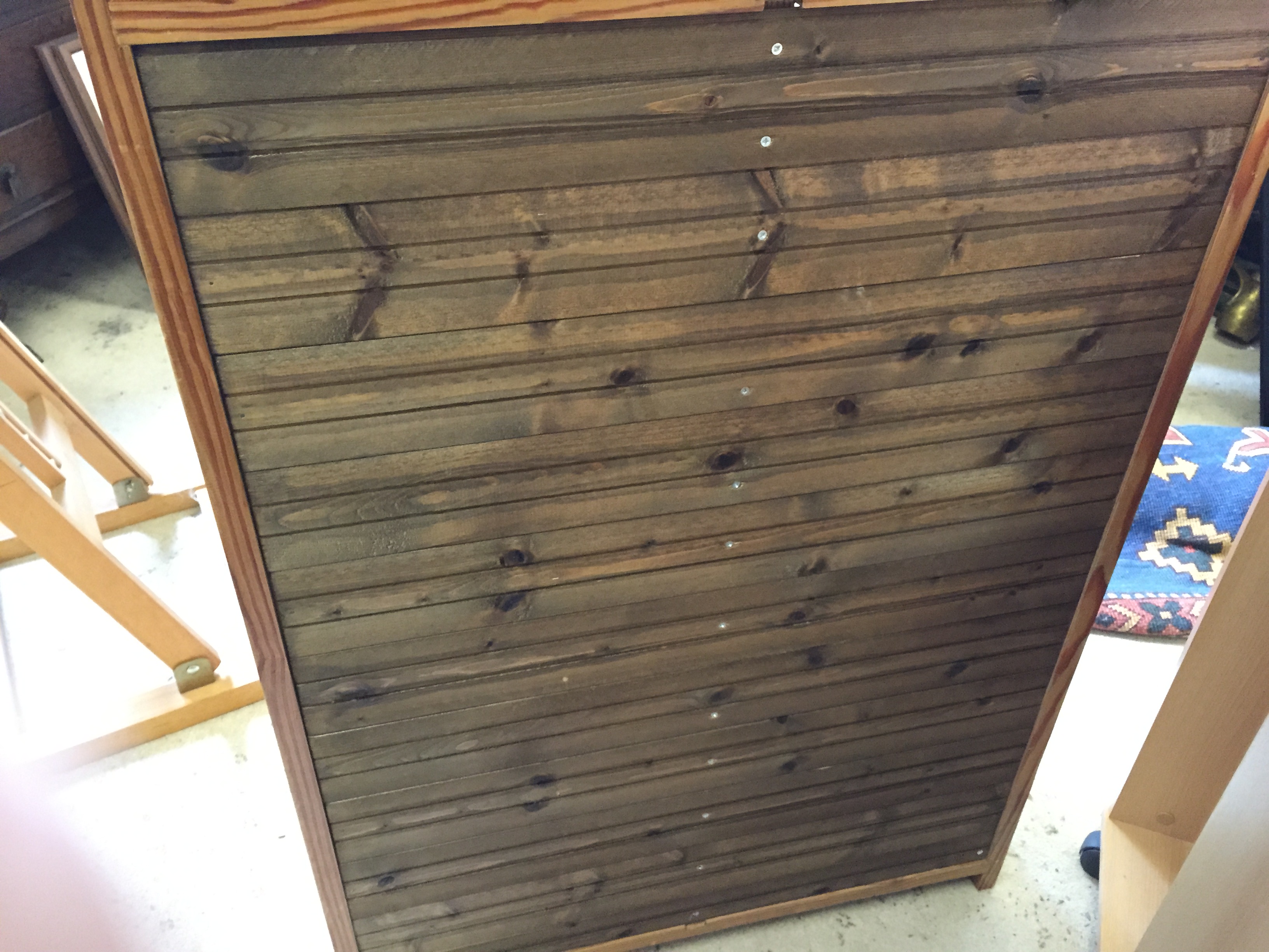 A pine wall mounted bookcase. - Image 3 of 4
