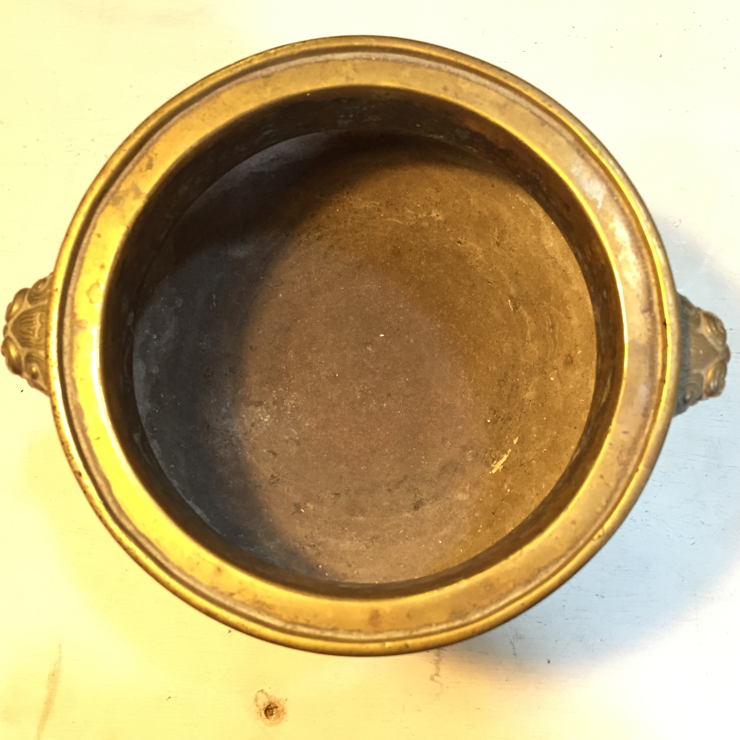 A Chinese brass censer with markings which read Made during the Xuande reign. - Image 5 of 8