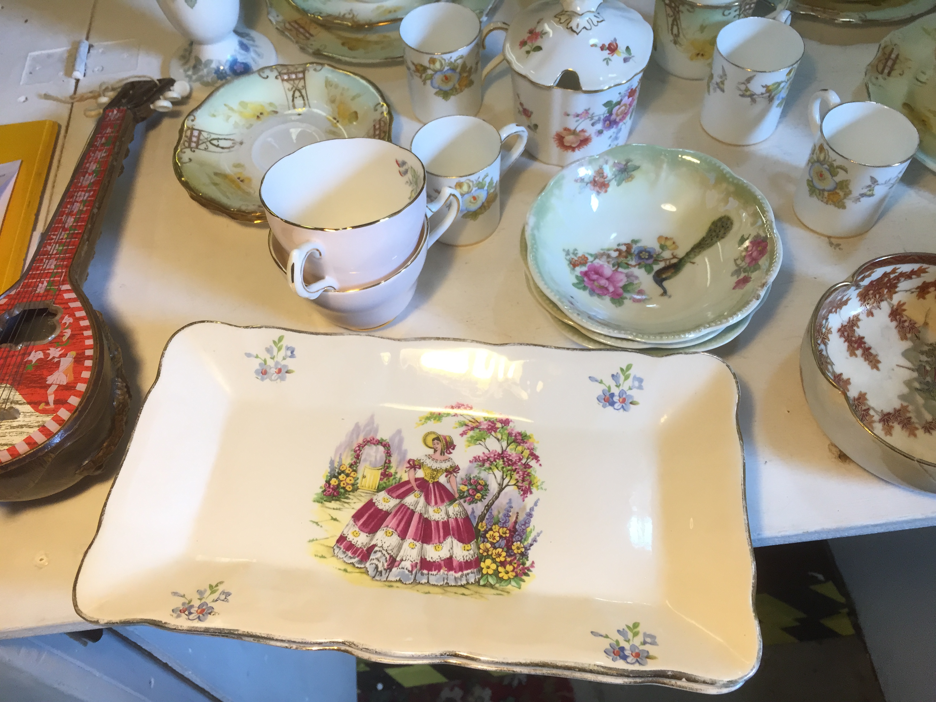 A selection of ceramics including Royal Crown Derby and Wedgwood. - Image 11 of 11