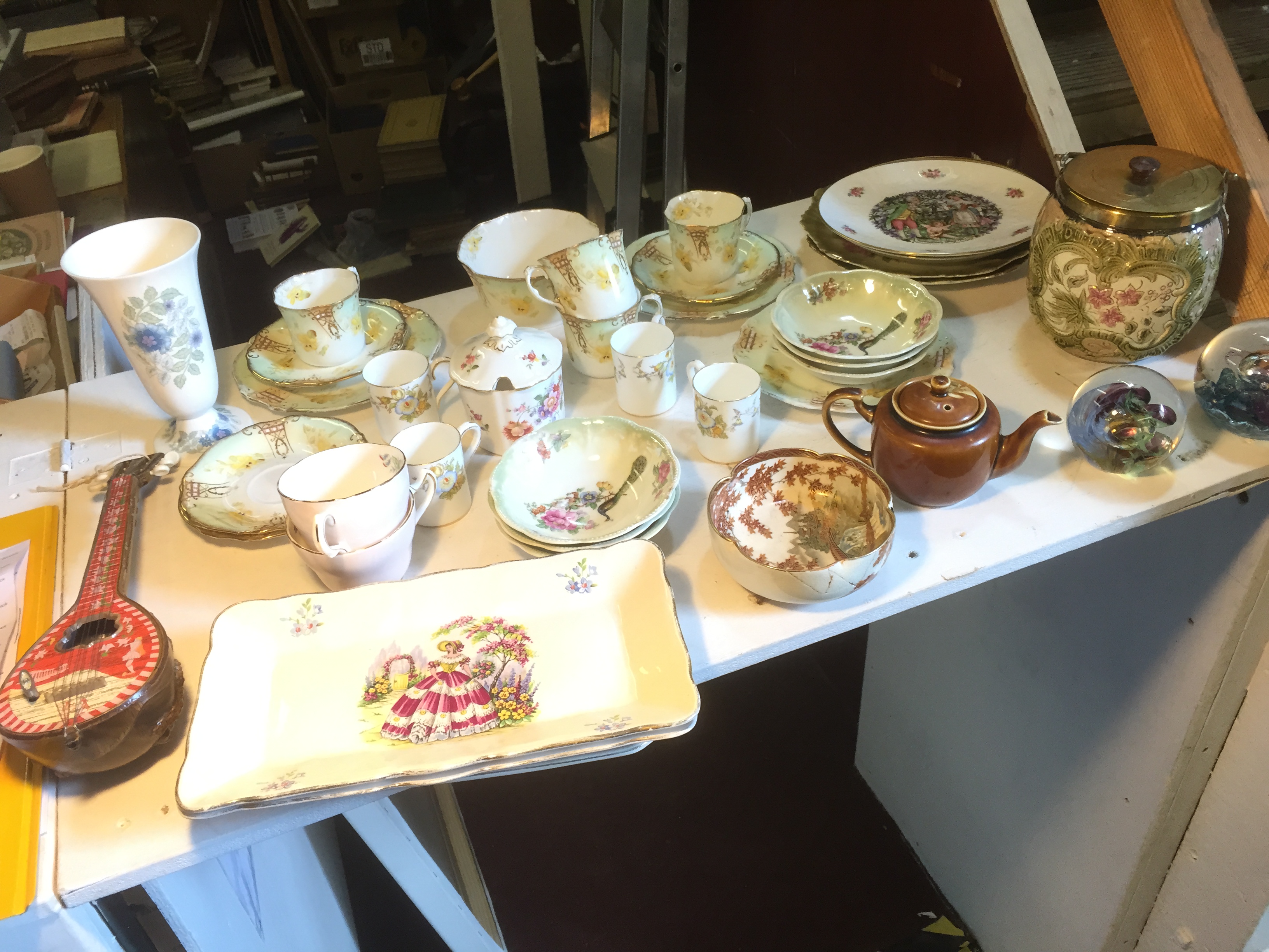A selection of ceramics including Royal Crown Derby and Wedgwood.