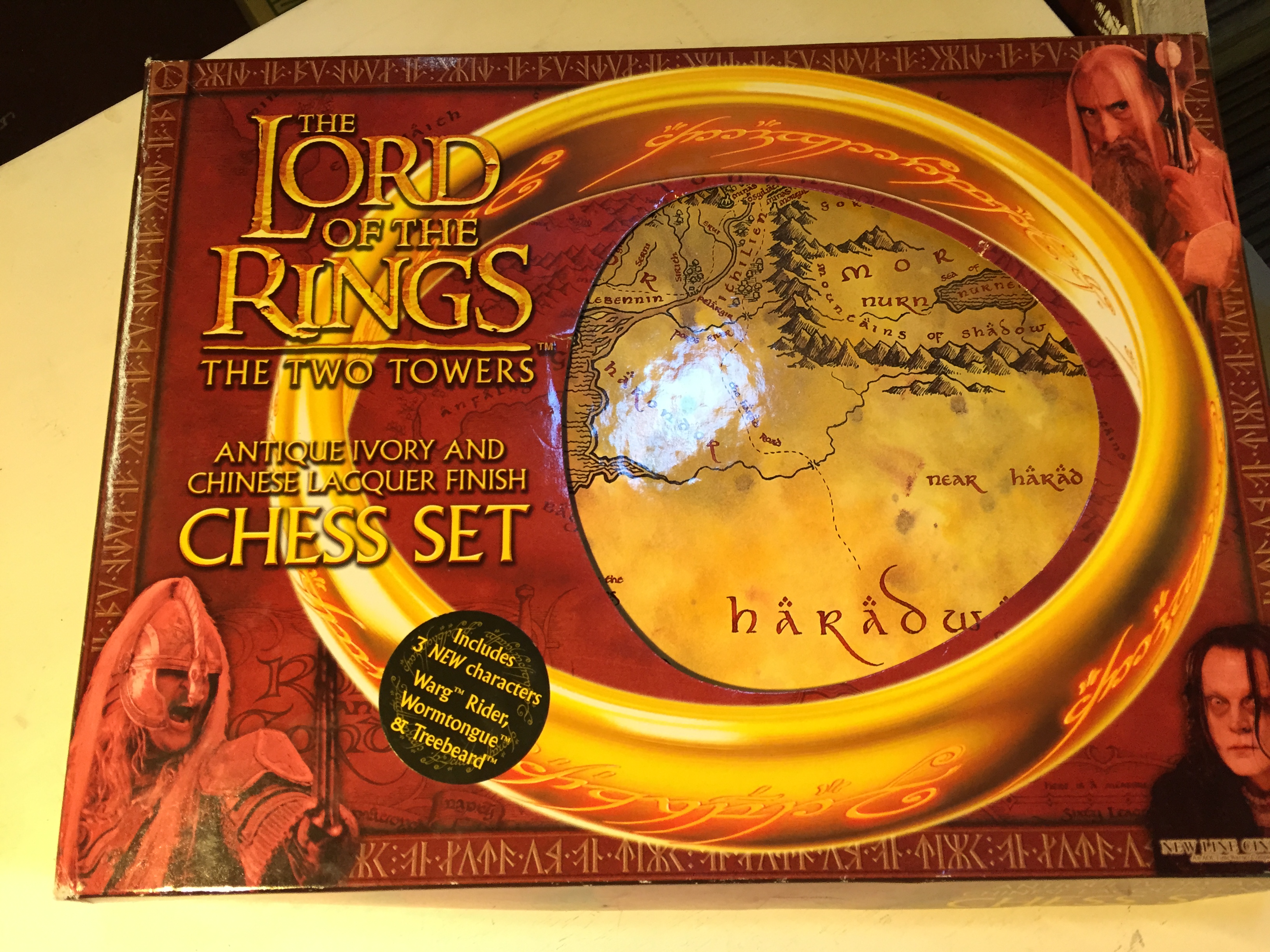 A Lord of the Rings chess set. - Image 3 of 3