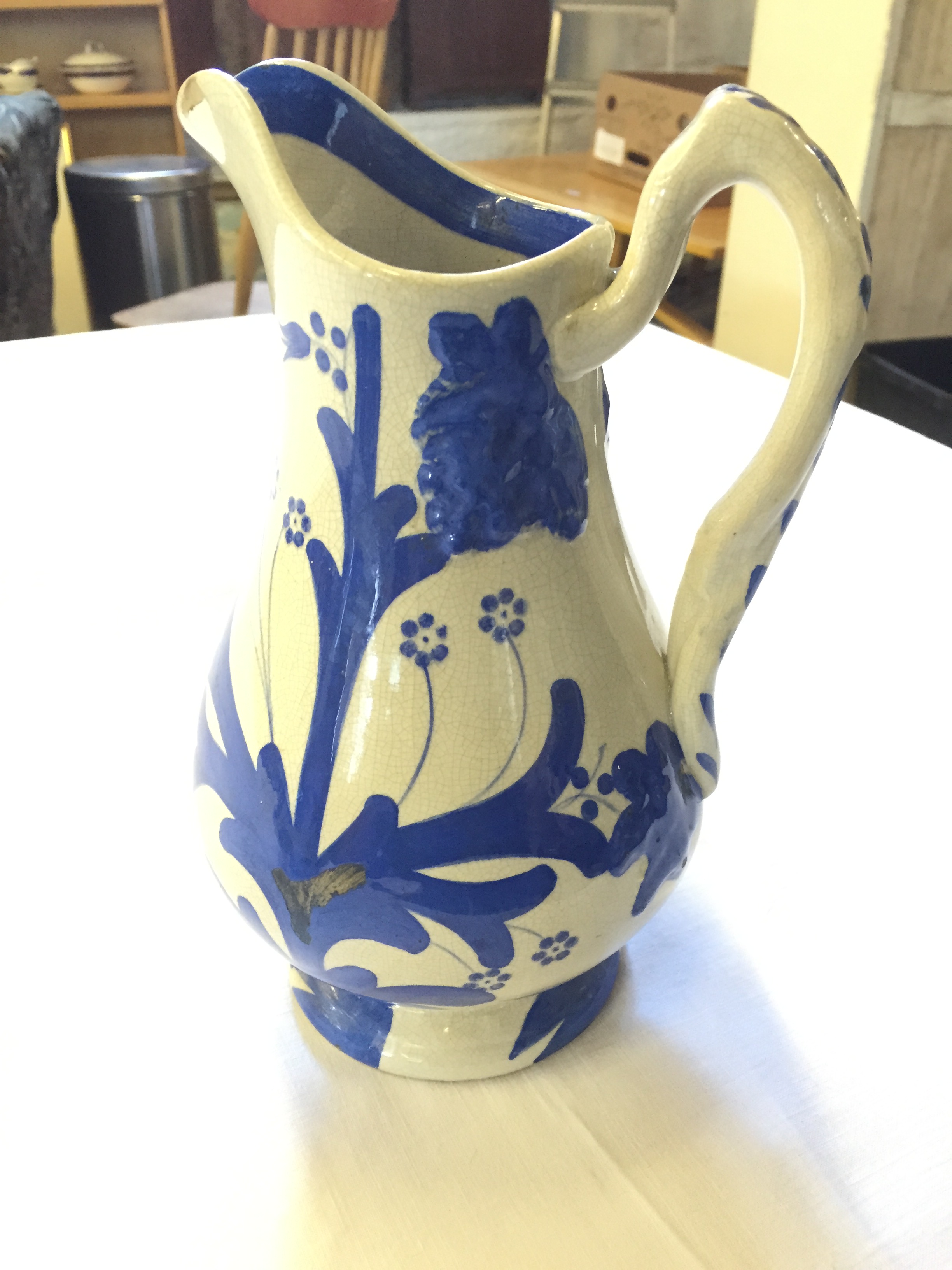 A pair of ceramic blue and white jugs. - Image 3 of 4