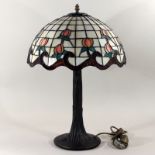 Tischlampe - HeycoTiffany- Stil, Metall/ PVC, 2- flammig, runder Stand, stilisierter Baumstamm als