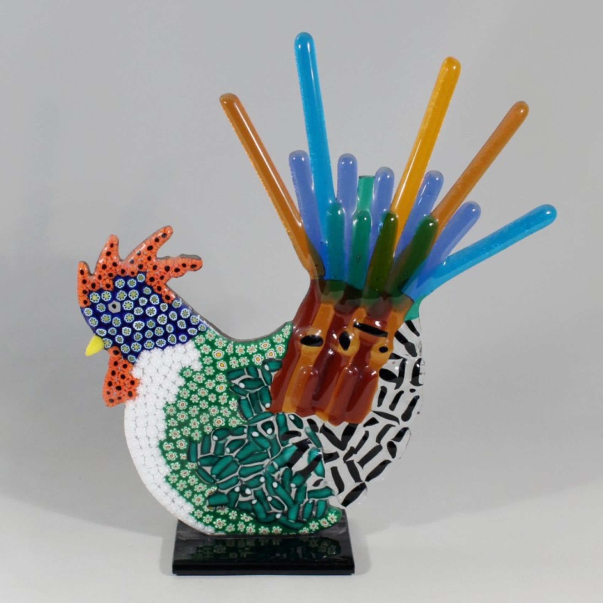Murano - DekorationsobjektItalien, zweidimensioale Darstellung eines Hahns, farbloses u. polychromes