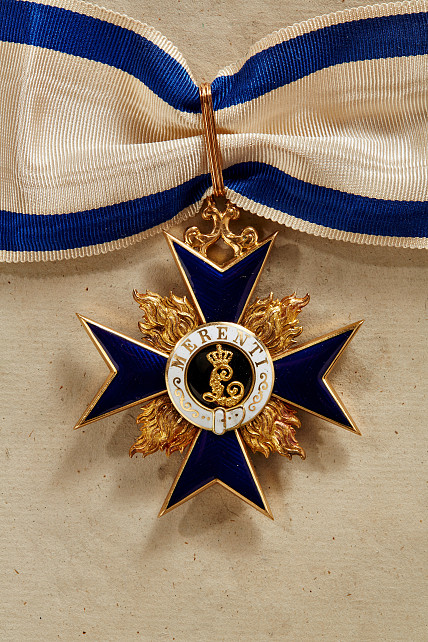 KÖNIGREICH BAYERN - MILITÄRVERDIENSTORDEN : Kreuz 2. Klasse, 1905 - 1921 Gold und Emaille, am