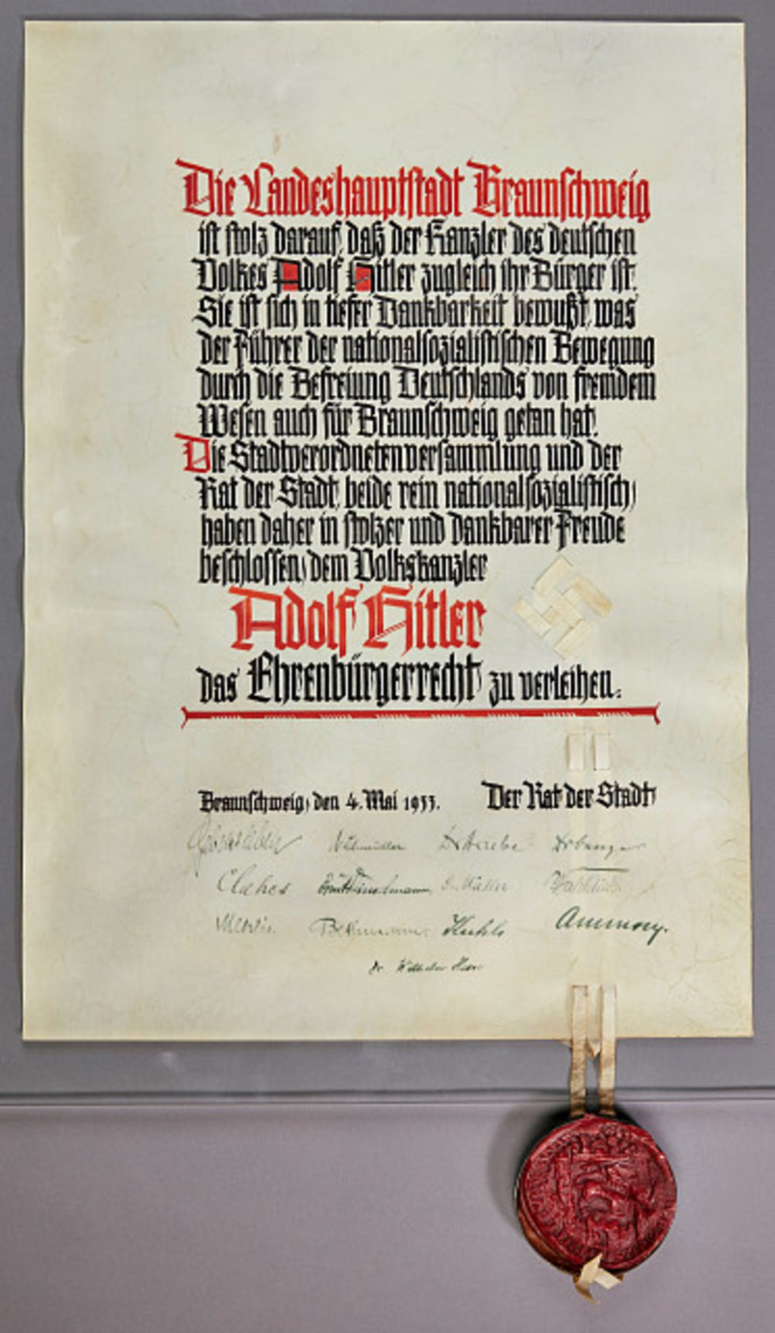 FÜHRENDE PERSÖNLICHKEITEN DES 3. REICHES : Adolf Hitler - Ehrenbürgerbrief der Stadt Braunschweig.