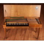 Clavichord Walter Mertdorf 1951 / Walter Mertdorf Clavichord, 1951  Das Instrument steht  auf 4