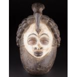 Weibliche Maske Punu Gabun / Panu Gabun Women's Mask  Holz, 42 cm x 28 cm x 18 cm / Wood, 16.5 in