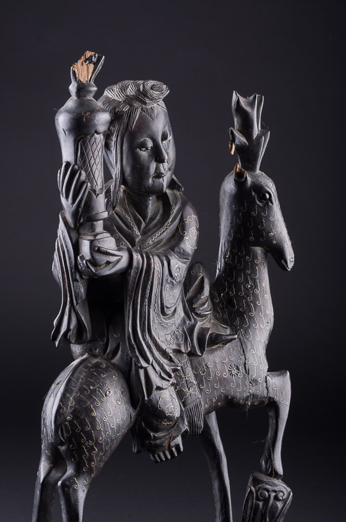 Asiatische Schnitzerei 19./20. Jhd./Asian Carving 19th/20th Century  Hartholz, wohl mit - Image 3 of 6