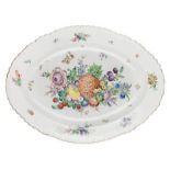 große Anbietplatte KPM um 1900 / big dinner plate KPM about 1900polychrome Blumen-Obst-und