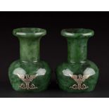Paar Jade Vasen Russland / Pair of jade vases RussiaNephritjade, mit Silbermontierung 84 Zolotnik,