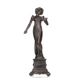 unbekannter Bildhauer des 19./20. Jhd. / Unidentified sculptor 19th/20th century"Galante junge Dame"