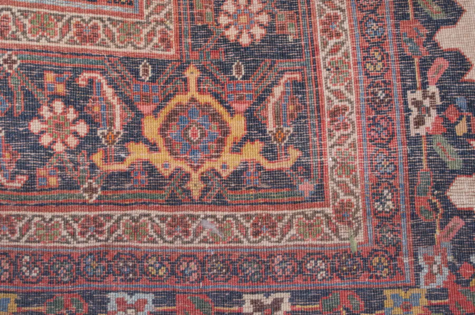 alter orientalischer Teppich / Old oriental carpethandgeknüpft, ca. 580 cm x 335 cm /
tied by - Image 3 of 4