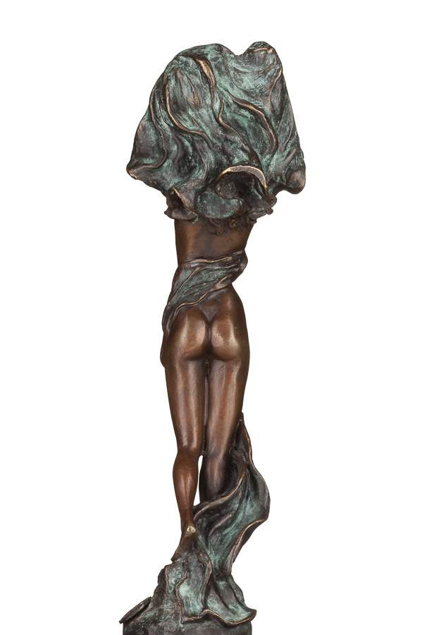 signiert Milo / signed Milo"weiblicher Akt"
Skulptur-Volumen, Bronze, H: 36 cm,
auf Marmorsockel - Image 7 of 7