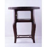 Rauchtisch um 1920H: ca. 66 cm, Ø ca. 60 cmMindestpreis: 70 EUR