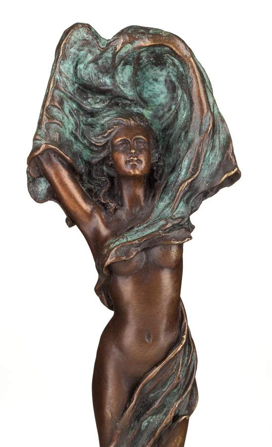 signiert Milo / signed Milo"weiblicher Akt"
Skulptur-Volumen, Bronze, H: 36 cm,
auf Marmorsockel - Image 5 of 7