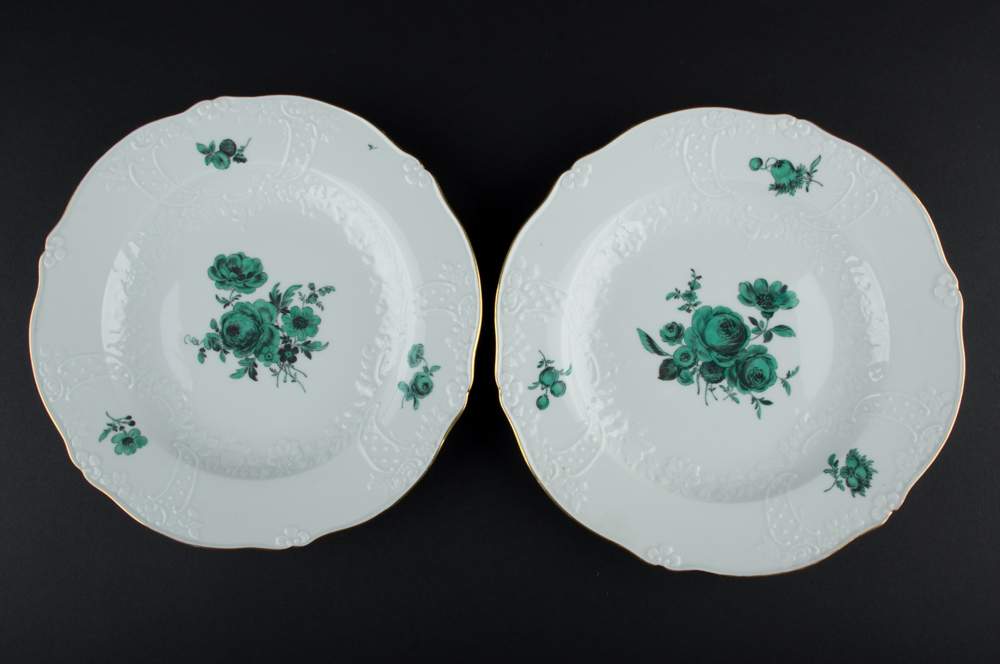 Paar Teller Meissen Pfeifferzeit / Pair of plates, Meissen PfeifferzeitGoldrand, grünes Blumendekor,