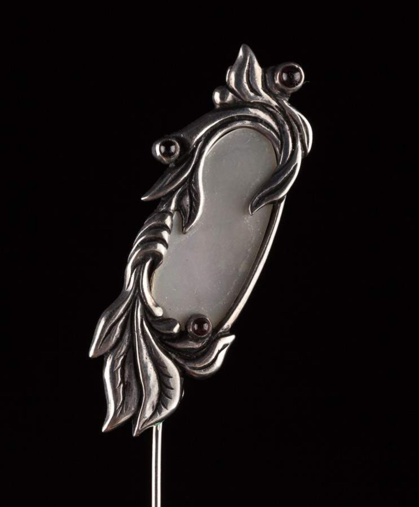 Jugendstil Brosche mit Perlmutt / Art Nouveau brooch with mother-of-pearlSilber 925/000, 15 mm x