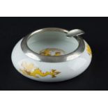 Aschenbecher Meissen 20. Jhd. / Ashtray Meissen, 20th centurymit Sterlingsilber-Montierung 925/