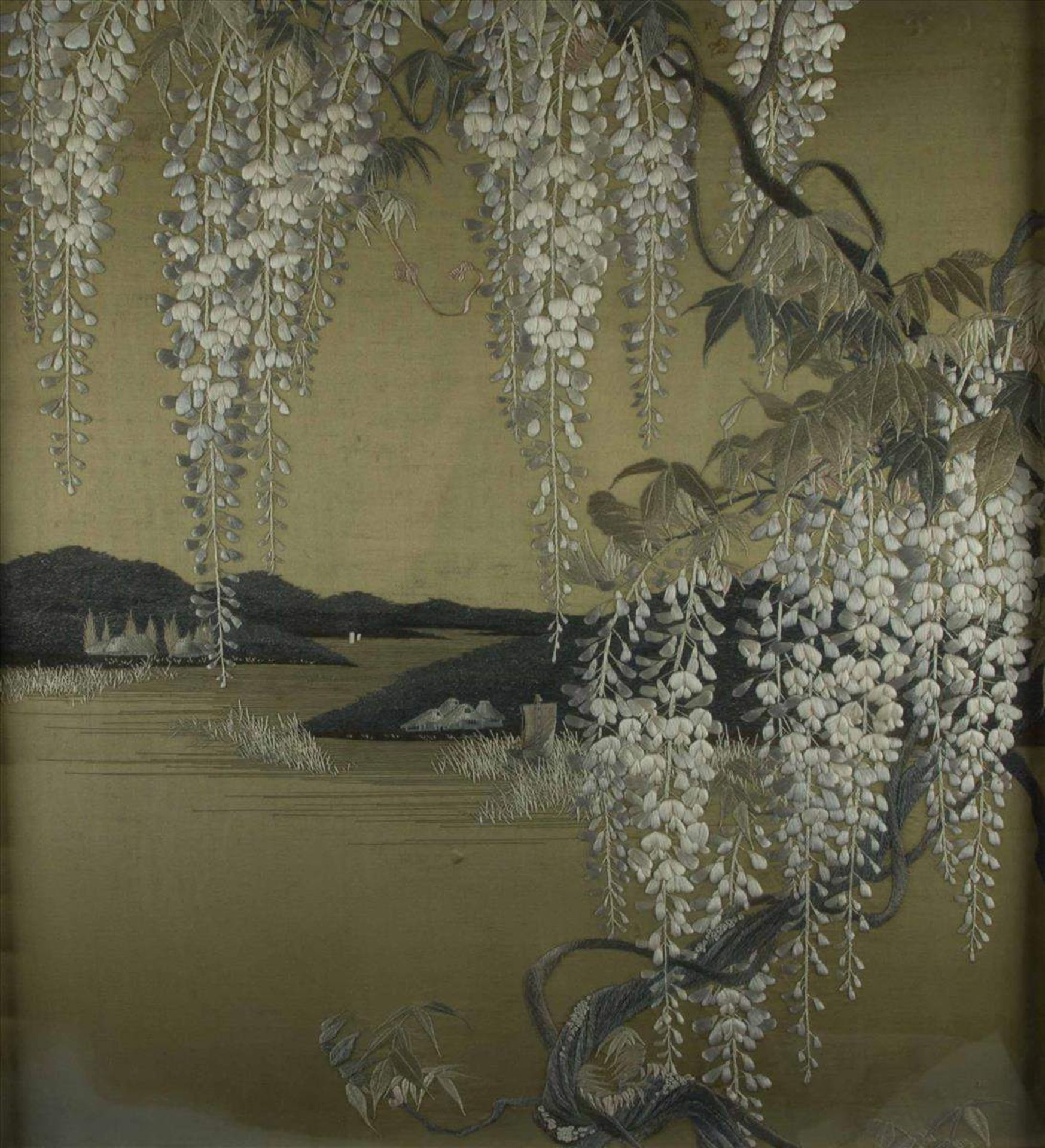 asiatische Seidenstickerei um 1900 / Asian silk embroidery, about 1900bestickt mit floralem- und - Bild 2 aus 6
