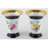 Paar Vasen Meissen Knaufzeit / Pair of vases, Meissen Knaufzeitpolychrom bemalt mit doppeltem