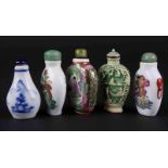 Konvolut snuff bottles China 20. Jhd. / Convolute snuff bottles China, 20th century5 Stück,