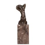 signiert Rodin / signed Rodin"weiblicher Akt"
Skulptur-Volumen, Bronze, H: 26 cm,
auf