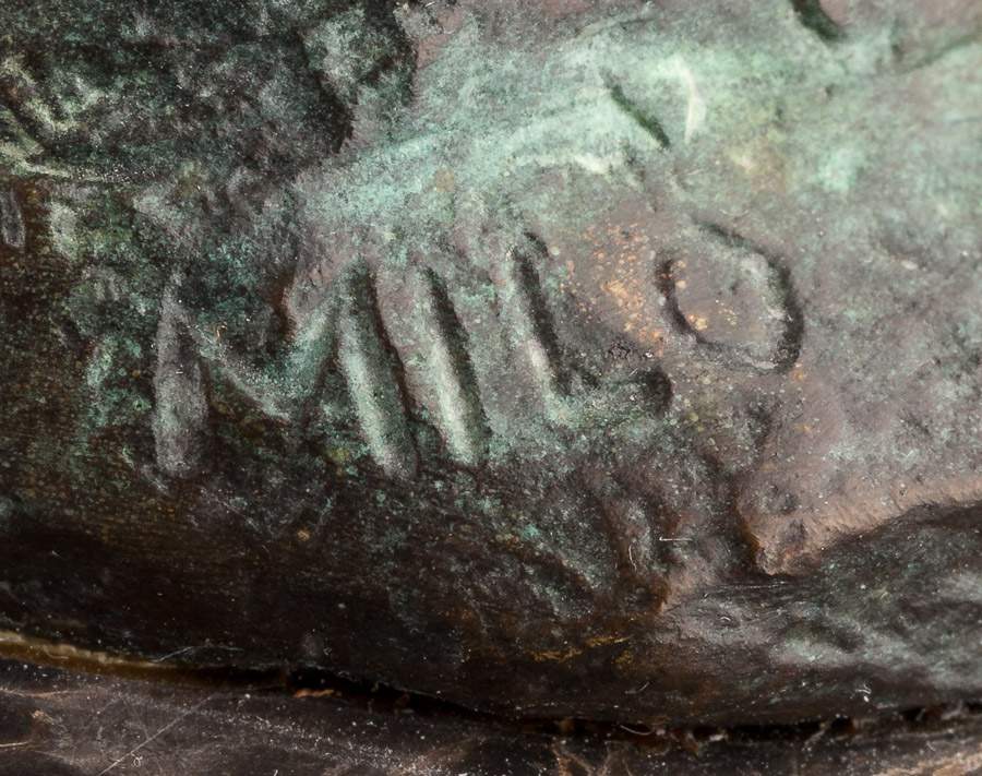 signiert Milo / signed Milo"weiblicher Akt"
Skulptur-Volumen, Bronze, H: 36 cm,
auf Marmorsockel - Image 3 of 7