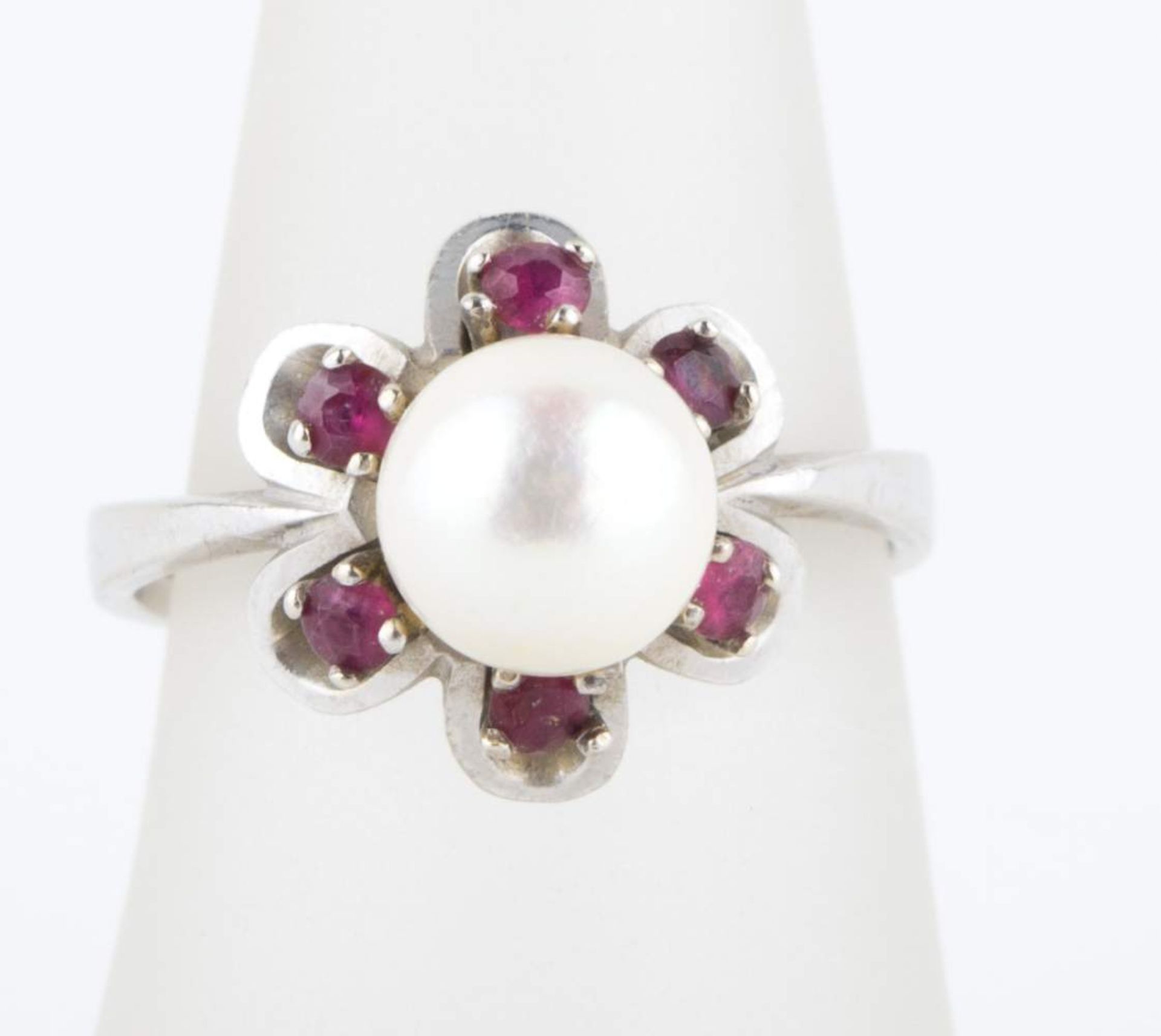 Damenring / Women´s ringmit Perle und Rubinen, 5 g, RG: 58 /with pearls and rubys, 5 g. - Image 2 of 2