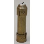 Kerzenhalterantiker Kerzenhalter mit Federmechanik, wohl Patent um 1900, Messing, H. 15,5