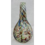 Flaschenförmige VaseMurano, 1950er Jahre, Klarglas, mundgeblasen, mit polychromen