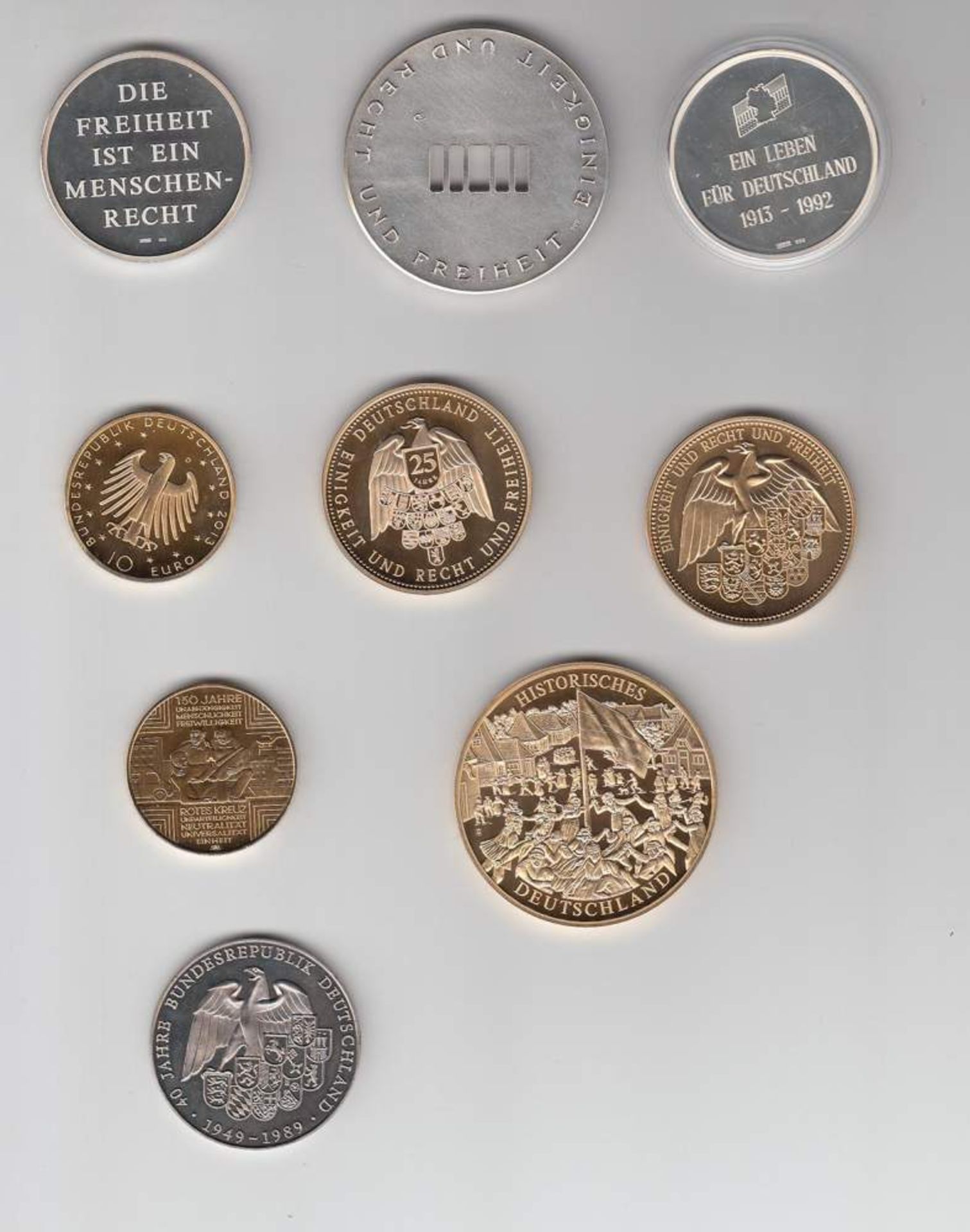 Posten Münzen/ Medaillen9 Stck., z.T. Silber, sowie 2 x 10 Euro vergoldetAufrufpreis: 40 EUR - Bild 2 aus 2