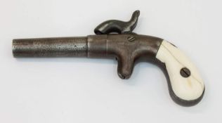 TaschenpistoleUSA, um 1840-1850, sogn. Muffpistole, Elfenbeingriff, Kal. 9mmAufrufpreis: 270 EUR