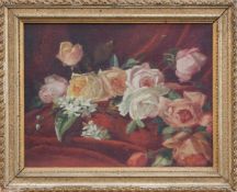 Unbekannt(Stilllebenmaler d. 1. Hälfte d. 20. Jh.)Rosenboukett auf rotem TuchÖl/LW, 24 x 31 cm,
